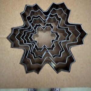 Snowflake Cookie Cutters Set, NWOT